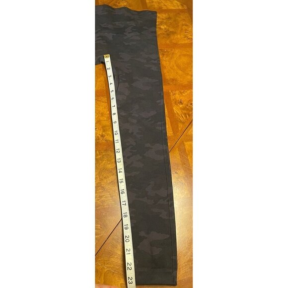 Spanx Look At Me Now Seamless Camo Leggings M Cropped Blue Gray Women's Hi Rise - Picture 6 of 7